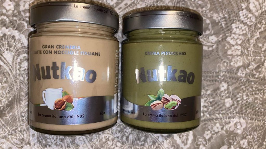 بعدما أصبحت مغربية.. إقبال غير مسبوق على شكولاتة “Nutkao” في فرنسا مقابل انهيار مبيعات “المرجان” الجزائرية”