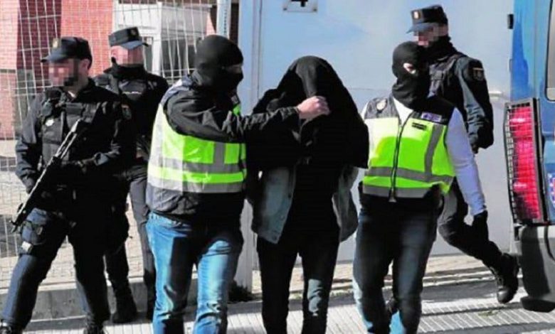 إسبانيا.. توقيف عنصرين مواليين لـ “داعش” بالتعاون مع DST إسبانيا.. توقيف عنصرين مواليين لـ “داعش” بالتعاون مع DST