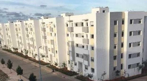 المجمعات السكنية “الاقتصادية” تغزو المحمدية و غياب المرافق يطرح التساؤلات المجمعات السكنية “الاقتصادية” تغزو المحمدية و غياب المرافق يطرح التساؤلات