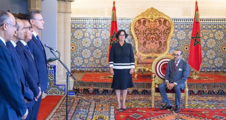الملك يستقبل الأعضاء الجدد المعينين بالمجلس الأعلى للاتصال السمعي البصري