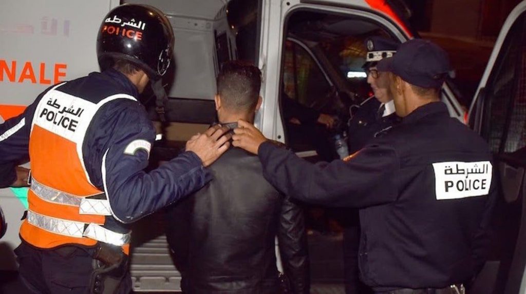 توقيف ” حلاق ” بتزنيت متهم باستغلال جنسي لقاصر
