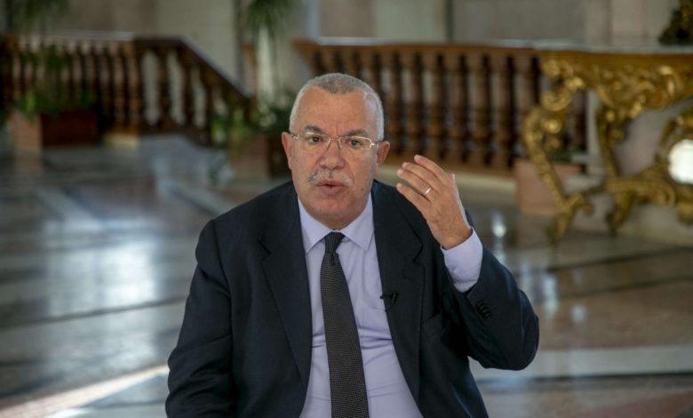 تونس.. سجن نور الدين البحيري القيادي بحركة النهضة ووزير العدل الأسبق تونس.. سجن نور الدين البحيري القيادي بحركة النهضة ووزير العدل الأسبق