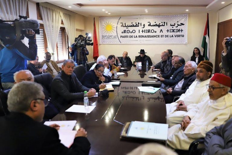 “حزب النهضة والفضيلة” يرفض ” تجاوزات ” داخلية