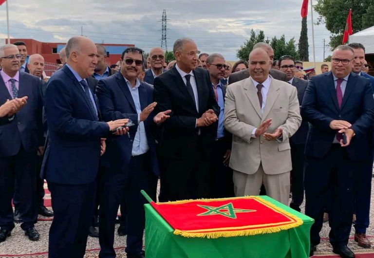 عامل إقليم الحاجب يعطي إنطلاقة أشغال إنجاز الملعب الكبير بالمدينة