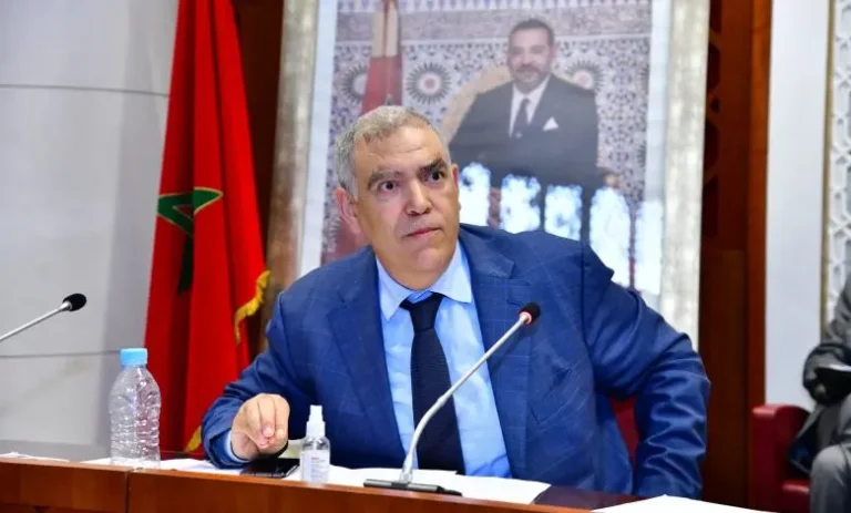 وزير الداخلية يعلن عن إنشاء مراحيض عمومية مجانية في مختلف المدن المغربية