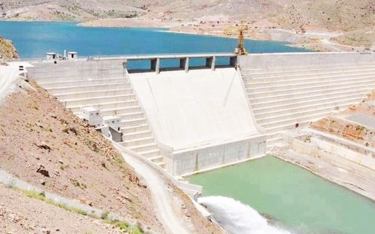 لمواجهة الفيضانات.. سلطات كلميم تشرع في بناء سد جديد