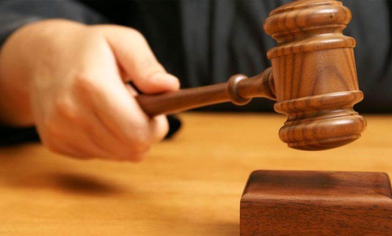 حكم قضائي بسجن عميد شرطة في مراكش بتهمة التزوير وتعنيف معتقل حكم قضائي بسجن عميد شرطة في مراكش بتهمة التزوير وتعنيف معتقل