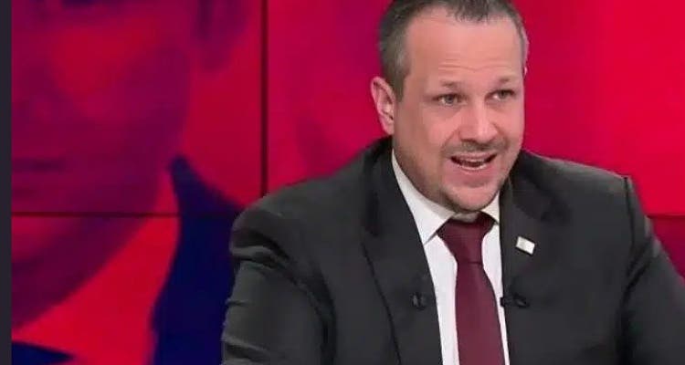 مغاربة أستراليا يطلقون حملة ضد تصريحات الجزائري مهدي غزار المحرضة على الكراهية مغاربة أستراليا يطلقون حملة ضد تصريحات الجزائري مهدي غزار المحرضة على الكراهية