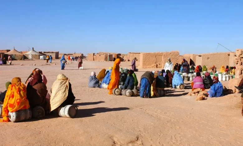 هلال: محتجزو مخيمات تندوف هم ضحايا سرقت طفولتهم وشبابهم من قبل الجزائر