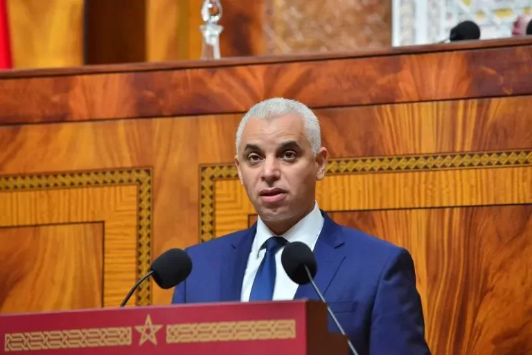 وزير الصحة يعد بتخفيض أسعار 169 دواء
