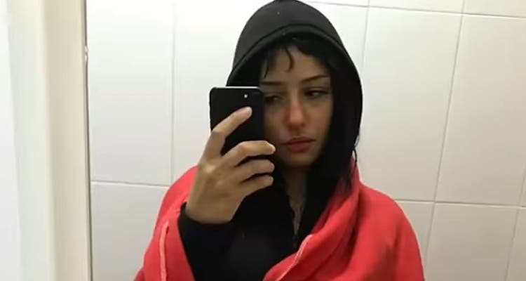 وصلت سباحة الى سبتة بعد محاولات عديدة فاشلة.. قصة المغربية شيماء تشعل “السوشيال ميديا”