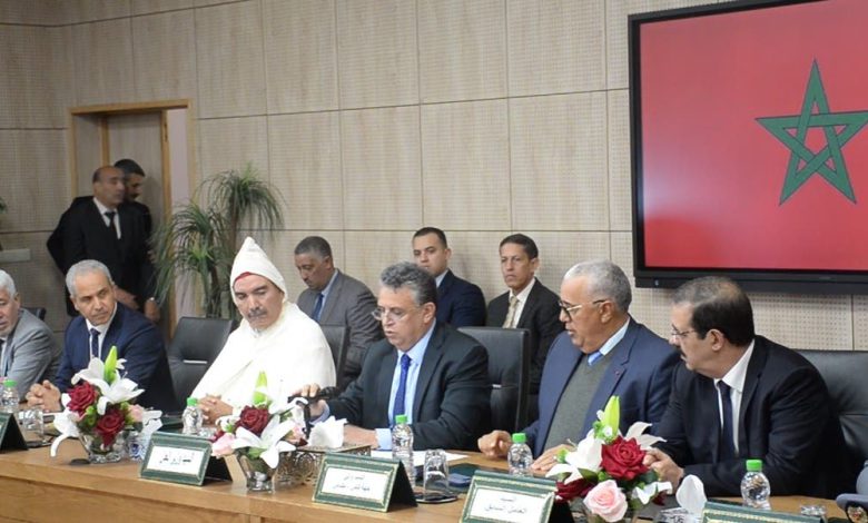 وهبي يشرف على تنصيب “ادريس مصباح” عاملا على إقليم إفران وهبي يشرف على تنصيب “ادريس مصباح” عاملا على إقليم إفران