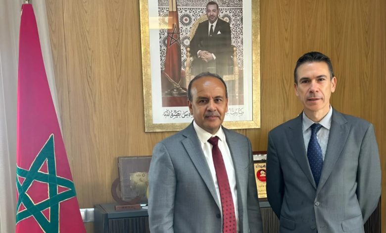 جامعة سطات.. سفير إسبانيا يحاضر حول العلاقات المغربية الإسبانية جامعة سطات.. سفير إسبانيا يحاضر حول العلاقات المغربية الإسبانية