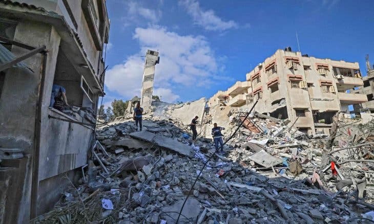 استشهاد 120 فلسطينيا في غارات إسرائيلية على غزة خلال 48 ساعة استشهاد 120 فلسطينيا في غارات إسرائيلية على غزة خلال 48 ساعة