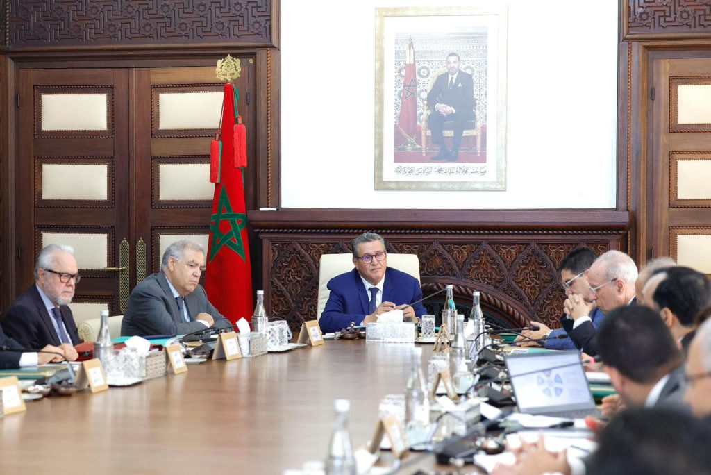 الحكومة تصادق على مشروع قانون يتعلق بمدونة الأدوية والصيدلة