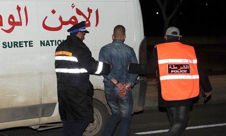 الخميسات: توقيف صاحب فيديو “متسلق الأسلاك الكهربائية” بعد تهديده حياة المواطنين الخميسات: توقيف صاحب فيديو “متسلق الأسلاك الكهربائية” بعد تهديده حياة المواطنين