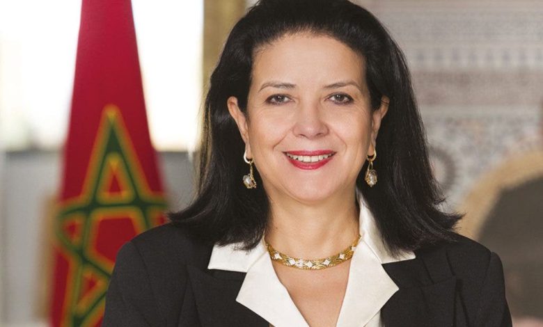 السغروشني: الحكومة تولي أهمية كبرى للتكوين الرقمي السغروشني: الحكومة تولي أهمية كبرى للتكوين الرقمي