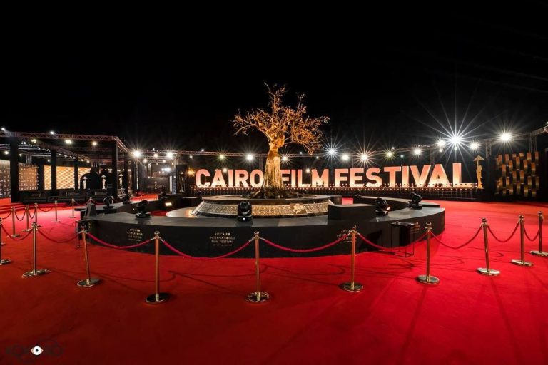 الفيلم المغربي “راضية” يتألق بمهرجان القاهرة