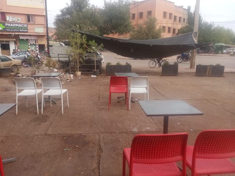 انتشار العشوائية في أغمات ..تهديد للجمالية والسلم الاجتماعي