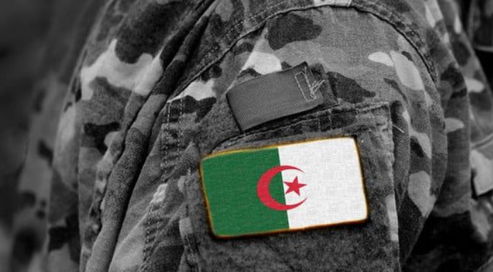 بعد خسارتها لرهانها على قضية الصحراء المغربية.. المخابرات الجزائرية تلجا إلى انشاء ميلشيات مسلحة بالريف بعد خسارتها لرهانها على قضية الصحراء المغربية.. المخابرات الجزائرية تلجا إلى انشاء ميلشيات مسلحة بالريف