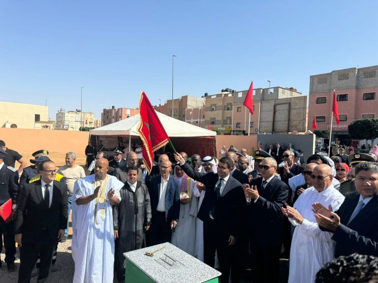 بنسعيد“ يقوم زيارة ميدانية لإقليمي العيون وطرفاية بمناسبة الذكرى 49 للمسيرة الخضراء