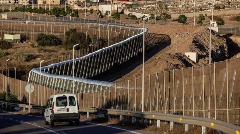 تشديد الرقابة الحدودية بين المغرب وإسبانيا يقلص الهجرة غير النظامية