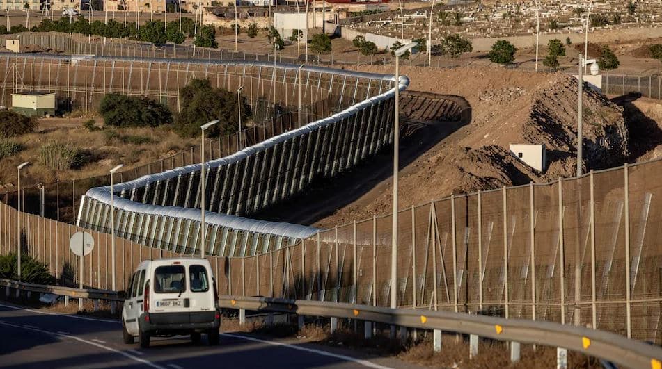 تشديد الرقابة الحدودية بين المغرب وإسبانيا يقلص الهجرة غير النظامية