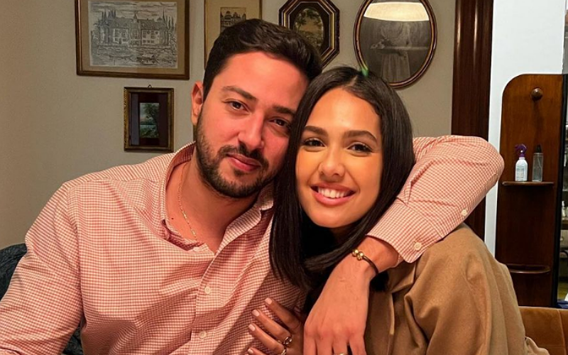 منال بنشليخة تعايد زوجها بمناسبة ذكرى زواجهما (صورة)