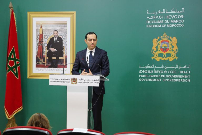 هل سيقضي وزير التشغيل على البطالة بصرف الملايين على إعلانات “أنابيك”؟