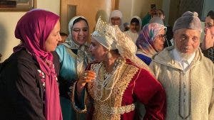 حفل زفاف إنساني في مركز المسنين بجرسيف .. لمسة حب وتضامن (صور) 4 حفل زفاف إنساني في مركز المسنين بجرسيف