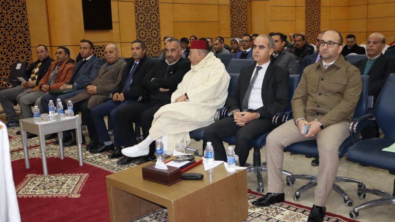 عمالة جرسيف تتابع أشغال المناظرة الوطنية للجهوية المتقدمة