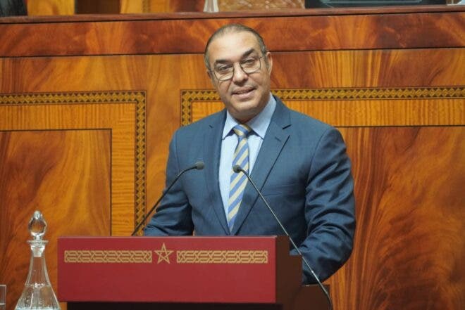 أوزين: "نقبل الاختلاف لكننا نرفض الخروج عن الإجماع الوطني"