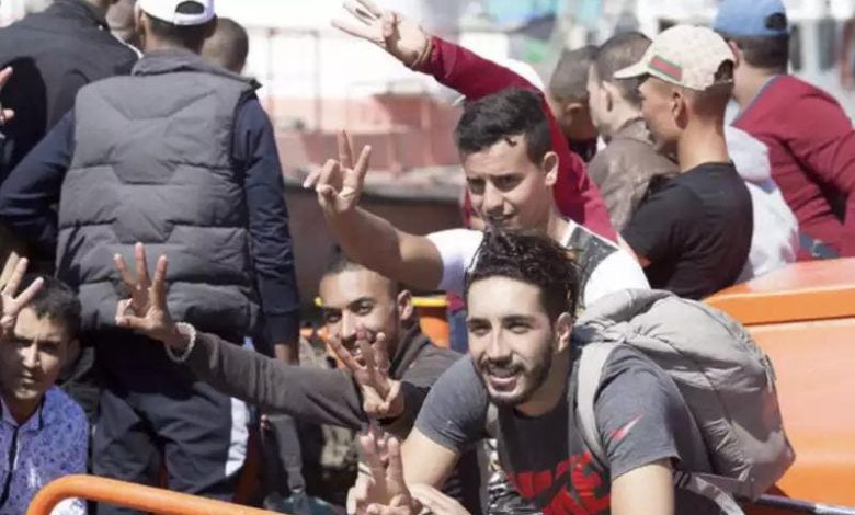 اتفاق فرنسي مغربي يشعل حملات ترحيل المهاجرين اتفاق فرنسي مغربي يشعل حملات ترحيل المهاجرين
