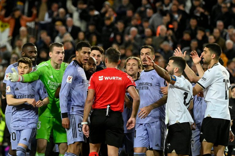 الإعلان عن موعد مباراة ريال مدريد وفالنسيا المؤجلة