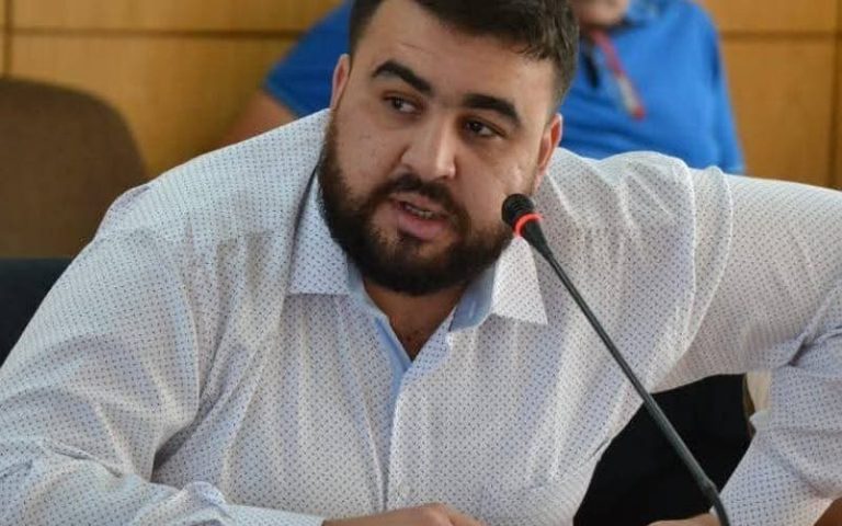 الاستقلالي مضيان يسائل الوزاني حول أزمة فريق شباب الريف الحسيمي لكرة السلة