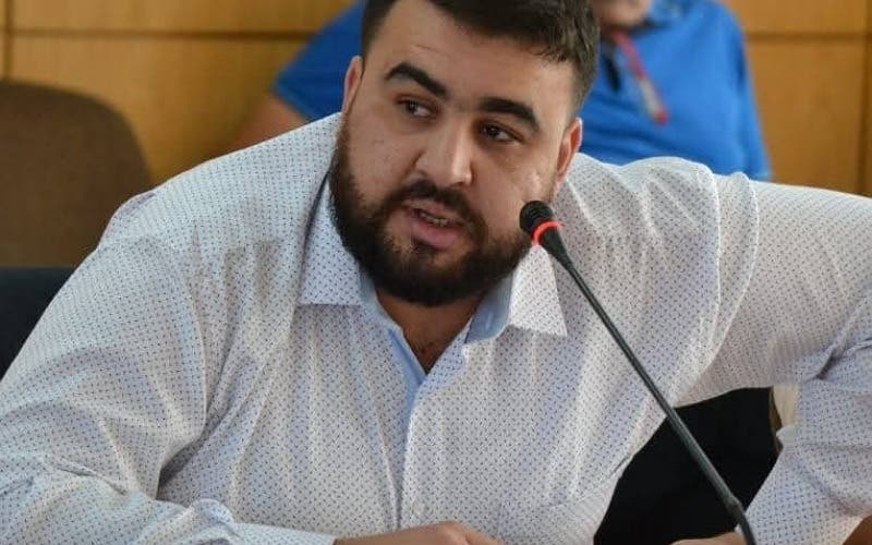 الاستقلالي مضيان يسائل الوزاني حول أزمة فريق شباب الريف الحسيمي لكرة السلة