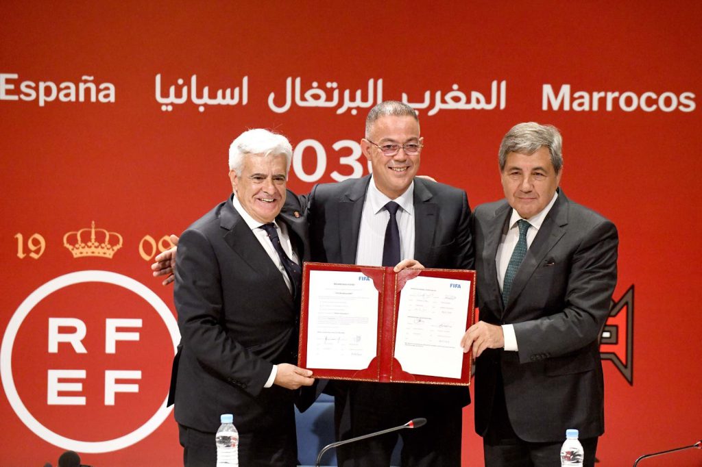 الشروق الجزائرية تثير السخرية بنشر أكاذيب عن جاهزية المغرب لكأس إفريقيا