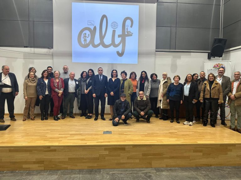 القنصلية العامة بمدريد… لقاء تواصلي مع بلدية “لاس روثاس” محوره الجالية