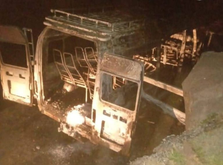 تنغير .. اندلاع حريق بسيارة للنقل المزدوج تخلف وفاة طفل تنغير .. اندلاع حريق بسيارة للنقل المزدوج تخلف وفاة طفل