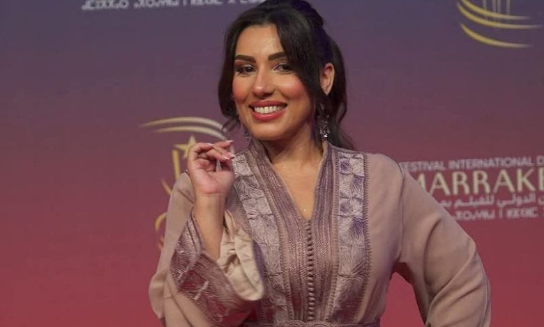 سحر الصديقي: “بنتي معجبهاش دور التيبارية وكتقوليا مبغيتش نشوفك شمكارة” +(فيديو) سحر الصديقي: “بنتي معجبهاش دور التيبارية وكتقوليا مبغيتش نشوفك شمكارة” +(فيديو)