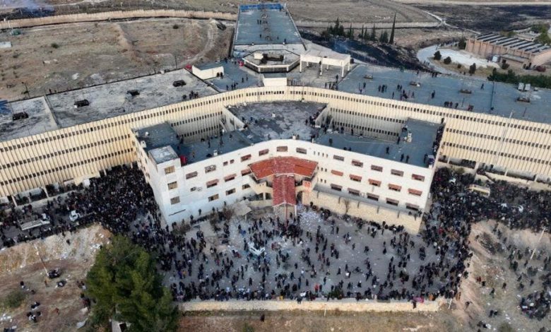 سوريا.. القبض على قاضي المحاكم الميدانية في سجن صيدنايا سوريا.. القبض على قاضي المحاكم الميدانية في سجن صيدنايا