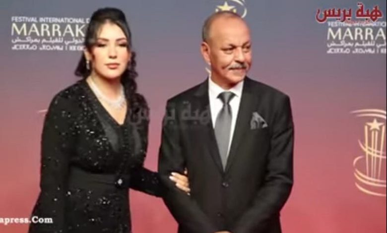 في أول ظهور لها.. زوجة الفنان عبد الله ديدان تخطف الأنظار بمهرجان مراكش (فيديو) في أول ظهور لها.. زوجة الفنان عبد الله ديدان تخطف الأنظار بمهرجان مراكش (فيديو)