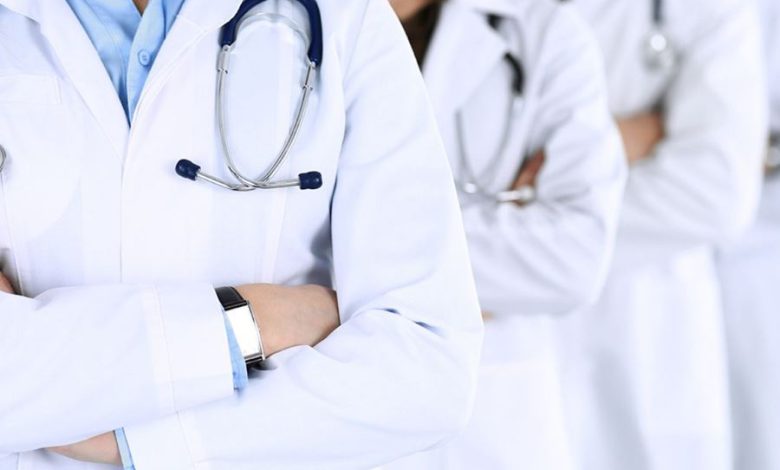 أزمة صحية تهدد أطفال الناظور بسبب غياب الأطباء المتخصصين أزمة صحية تهدد أطفال الناظور بسبب غياب الأطباء المتخصصين