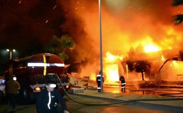 مأساة في سلا.. وفاة سائق شاحنة إثر حريق هائل في طريق بوقنادل مأساة في سلا.. وفاة سائق شاحنة إثر حريق هائل في طريق بوقنادل