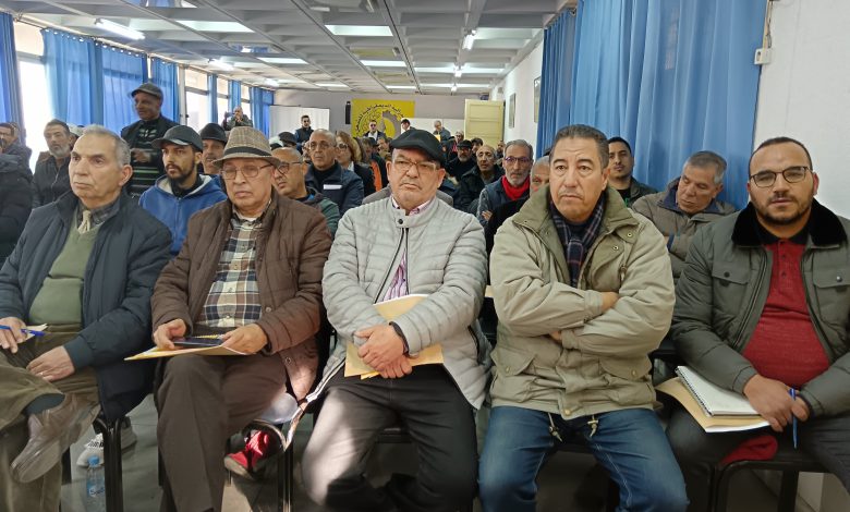 الكونفدرالية تندد بالأوضاع الاجتماعية.. إضراب عام يوم الأربعاء المقبل الكونفدرالية تندد بالأوضاع الاجتماعية.. إضراب عام يوم الأربعاء المقبل