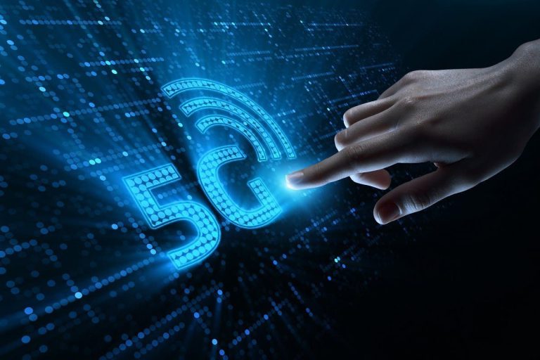 استمرار عمليات تركيب أجهزة هوائيات الـ”5G” في بعض المدن المغربية