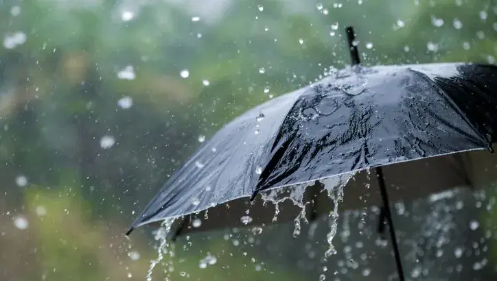 طقس الأربعاء.. أجواء حارة بعدد من المناطق و زخات مطرية بأخرى
