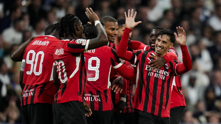 ميلان يقسو على أودينيزي بثلاثية في الدوري الإيطالي