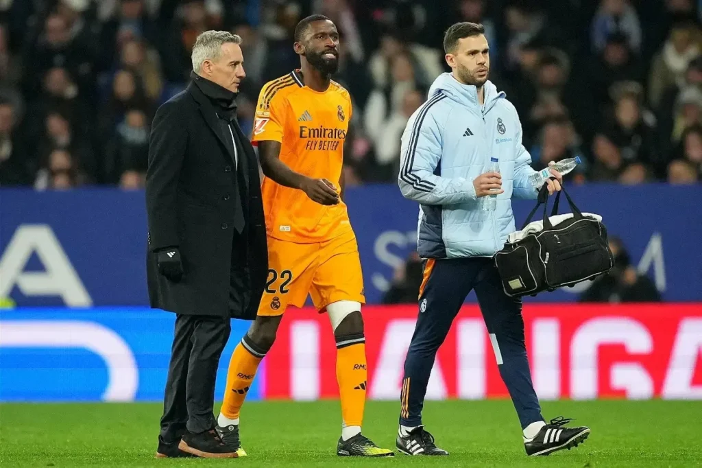 إصابة روديغير تضرب ريال مدريد قبل مواعيد كبرى
