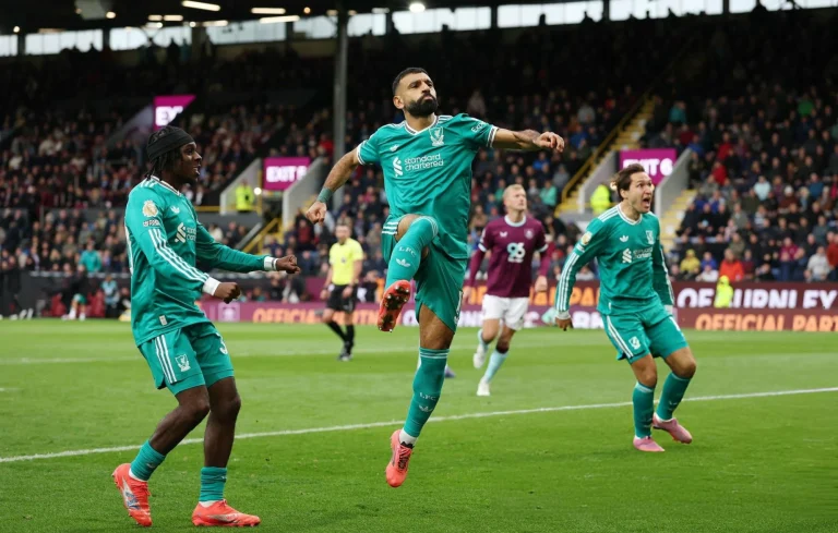 إنجاز تاريخي للفرعون المصري محمد صلاح بعد هدفه في شباك بيرنلي